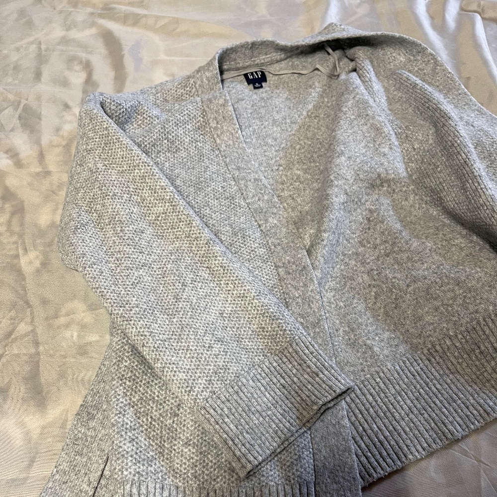 (SIZE S) GAP carnigan